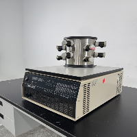 Labconco Freezone 4.5 Freeze Dry System image 1